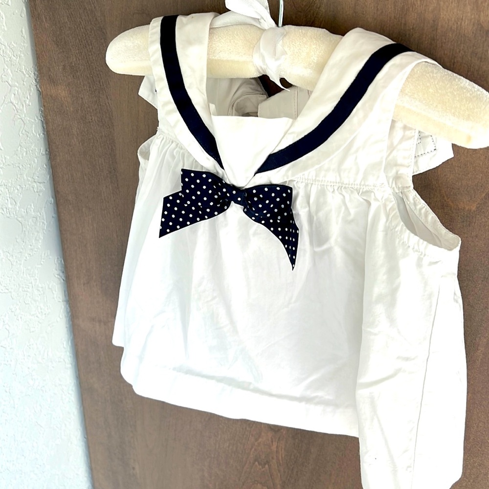 Sailor top with bow